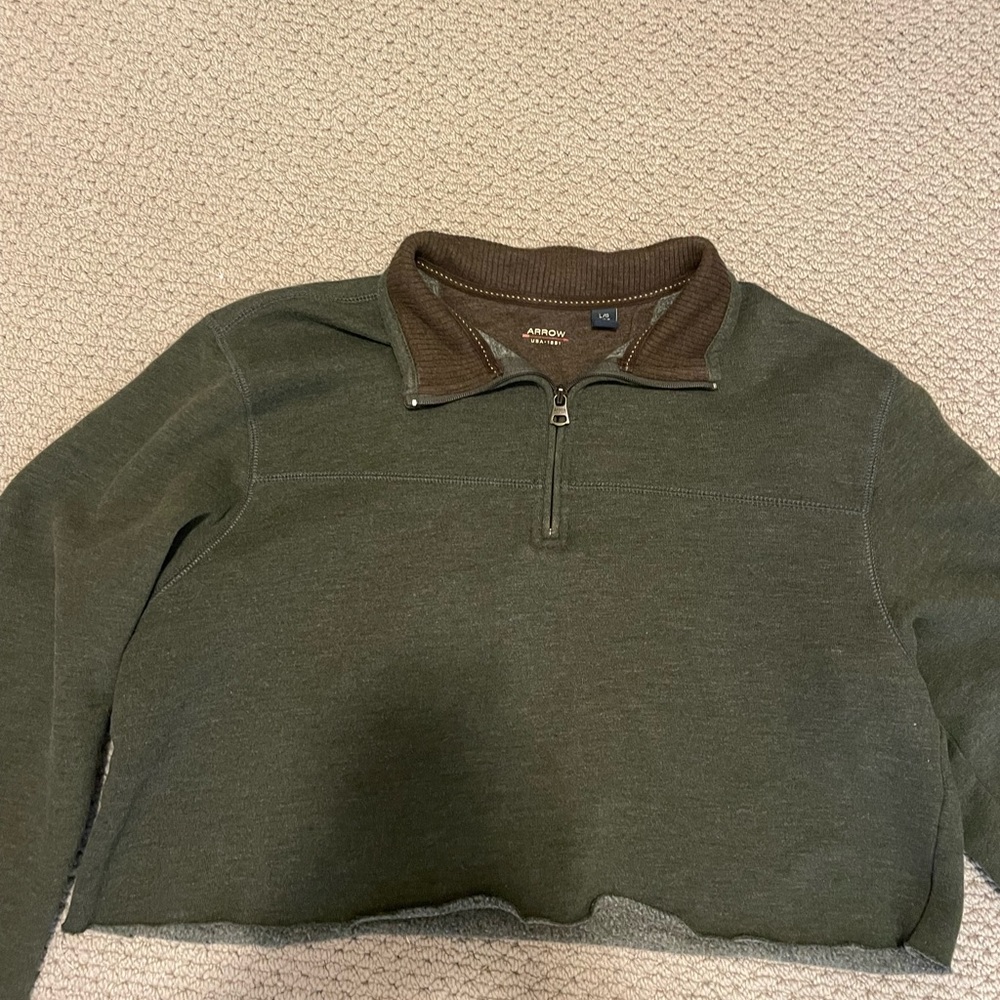 Arrow Cropped Quarter Zip